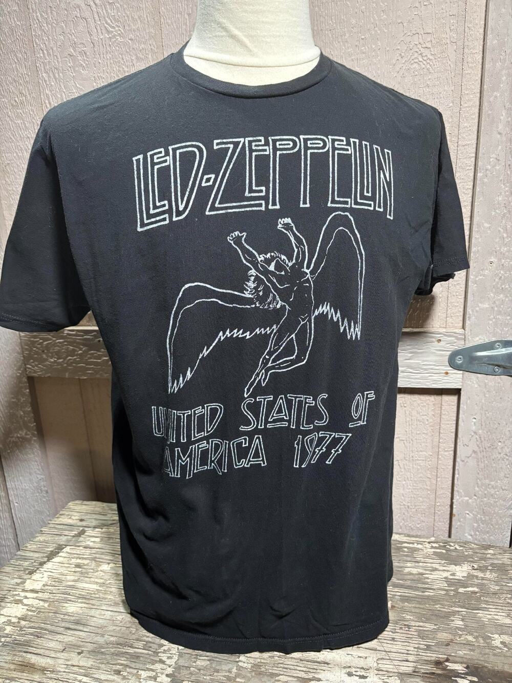 Led Zeppelin Black Shirt Size Large Official 1977 Vintage House of the Holy